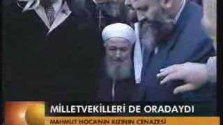 Mahmut Efendi nin kızı Fatma Muradoğlu nun cenaze merasimi [upl. by Ellennej]