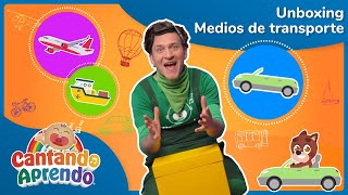 Unboxing medios de transporte con Maxi y el Lobito Caulimón  Cantando Aprendo a Hablar [upl. by Abdel537]