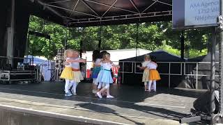 Ne parlons pas de Bruno  Danse maternelle  Spectacle enfants [upl. by Ednew318]