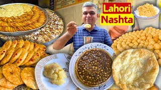 THE OLDEST POPULAR BREAKFAST OF LAHORE  SADIQ HALWA PURI  FIQAY KI LASSI  LAHORE STREET FOOD [upl. by Richart]