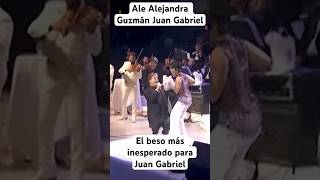 El día que Alejandra Guzmán cantó con Juan Gabriel y prendieron al público d emoción d verlos juntos [upl. by Morgana]