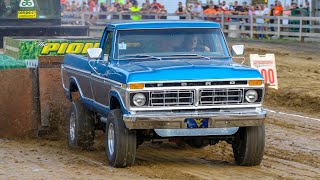 REGULAR STREET 4X4 TRUCKS pulling at Monterey August 31 2018 [upl. by Demaria]