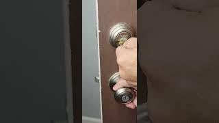 How to Rekey a Lock in 10 seconds with Kwikset Door Lock shorts shortsvideo youtubeshorts diy [upl. by Gschu]