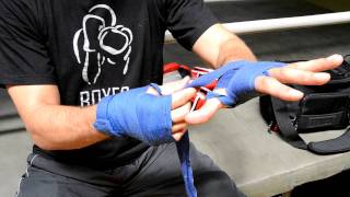 Bendaggio Mani Fasce  Hand wrapping for Boxe [upl. by Filomena]