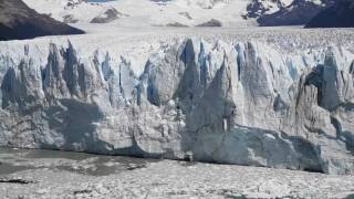 Impresionante desprendimiento del glaciar Perito Moreno [upl. by Constancy418]