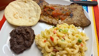 Carne a la plancha y ensalada de coditos delicioso [upl. by Farnsworth]