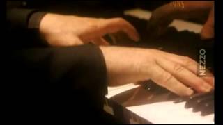 Beethoven Sonata N° 13 Daniel Barenboim [upl. by Attalanta]