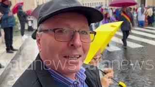 Epifania a Roma il tradizionale corteo quotViva la Befanaquot da Castel SantAngelo al Vaticano [upl. by Ainotna]