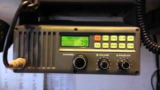 Ontvangst marifoon Yaesu FTM 2002 [upl. by Anohs]