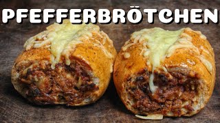 PULLED PORK PFEFFERBRÖTCHEN vom GRILL  DIE BESTE PULLED PORK RESTEVERWERTUNG  BBQVideo  0815BBQ [upl. by Moseley]