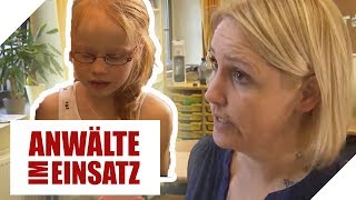 5 in Mathe trotz richtiger Lösungen quotDie Lehrerin hasst michquot  Anwälte im Einsatz  SAT1 [upl. by Terrilyn]