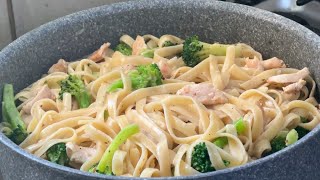 Chicken Broccoli Fettuccine Alfredo Style [upl. by Tsnre]