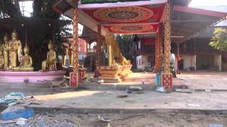 Laos： Loud Pop Music in Temple Vang Vieng ラオス：バンビエンのお寺 [upl. by Baylor]