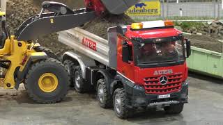 RC Truck Action Trucks amp Construction Fun on a amazing Parcours  Messe Graz 2018 [upl. by Selda]