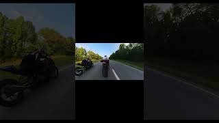 2023 S1000RR vs 2018 S1000RR Roll Race [upl. by Elspeth]