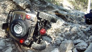 Scale Rock Crawler quotwinchingquot No Hands Crawl part 1 of 4 [upl. by Etrem]