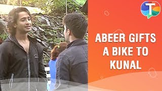 Abeer gifts a bike to Kunal to solve problems  Yeh Rishtey Hain Pyaar Ke  16th September 2019 [upl. by Neeroc]