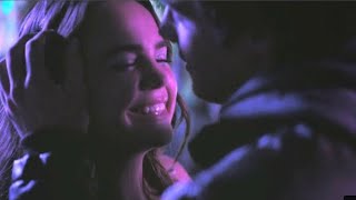 A Week Away  Kiss Scene – Will and Avery Kevin Quinn and Bailee Madison [upl. by Lothario758]