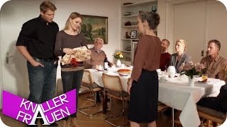 Willkommensgeschenk  Knallerfrauen mit Martina Hill  Die 3 Staffel [upl. by Niroc]