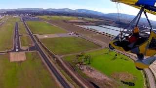 MUST SEE Ultralight landing in the bad turbulence [upl. by Arreyt104]