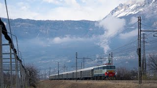 E656590 SUL TRENO DEI MERCATINI DI NATALE DI TRENTO IN TRANSITO E PARTENZA [upl. by Atteuqehs]