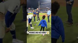 Mokie celebra con sus hijos licey yankeesbeisbol [upl. by Ylrbmik]