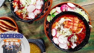 Receta Pozole rojo  Cocineros Mexicanos [upl. by Gerbold481]