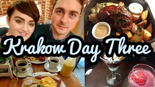 Krakow Vlog January 2018 Day Three  Gossip Cafe  Wedel  Cloth Hall  Piwnica Pod Kominkiem [upl. by Eecram732]