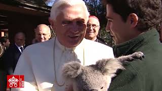 Pope Emeritus Benedict XVI  Gestures [upl. by Rhodes231]