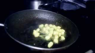 oneminuteofveg 02  Gnocchetti al Pesto di Pistacchio glutenfree [upl. by Gnof113]