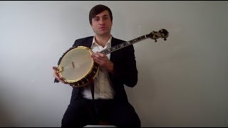 Beginner Tenor Banjo How to Hold the Banjo  Jazz Banjo Academy [upl. by Nemhauser]