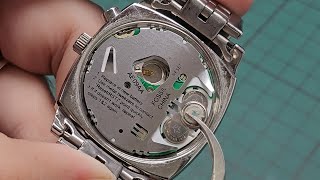 How to replace the batteries in a FOSSIL BIG TIC watch with AE09AA movement ⌚🔋 [upl. by Noled]