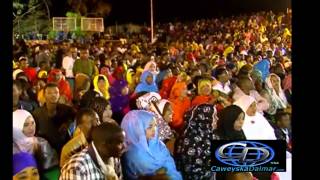 Dhaanto  Idiley  Hodan Macallin amp Nuur Caraale  Live Stage [upl. by Alludba317]