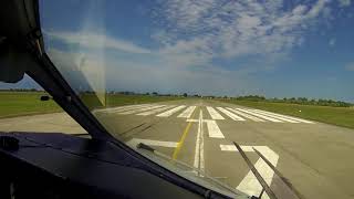 Wideroe Dash 8 Q400 landing Debrecen Hungary [upl. by Fredia]