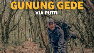 YANG GAK KUAT NANJAK MENDING TUNGGU DI BASECAMP  PENDAKIAN GUNUNG GEDE via JALUR PUTRI [upl. by Notsniw760]