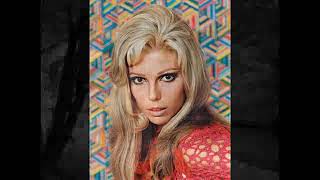 Nancy Sinatra  You Only Live Twice [upl. by Adne264]