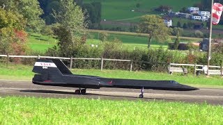 LARGE RC BLACKBIRD SR71 TURBINE MODEL JET [upl. by Trant]