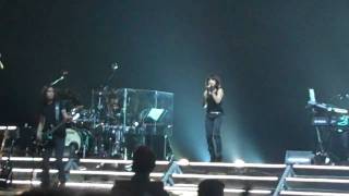 Laura Pausini  Alzando Nuestros Brazos  Hard Rock Live Hollywood FL [upl. by Lind]