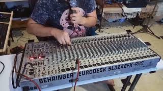 Mesa teste Behringer Sl3242fx PRO [upl. by Attirehs]