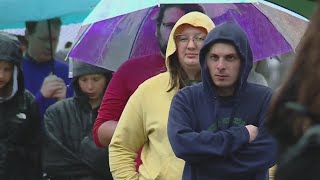 Rain no deterrent for thousands at Powells book sale [upl. by Nawaj]