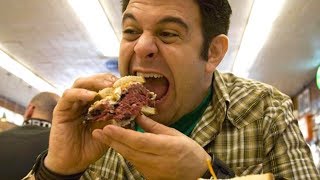 Cosas Falsas Que Todos Creen Sobre Man Vs Food [upl. by Otxilac53]