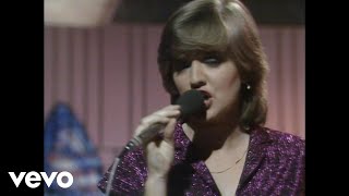 The Nolans  Dont Make Waves Live on LENA 1980 [upl. by Easlehc]