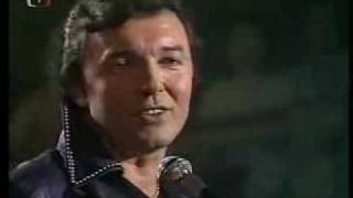 Karel Gott  Oheň v sobě máš [upl. by Ahso]