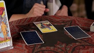 How to Do a Yes  No Reading  Tarot Cards [upl. by Calhoun733]