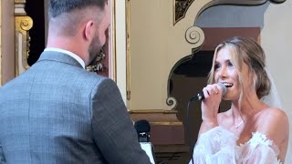 Braut singt auf eigener Hochzeit für ihren Bräutigam  Helene Fischer  Alles von mir Cover [upl. by Revkah]