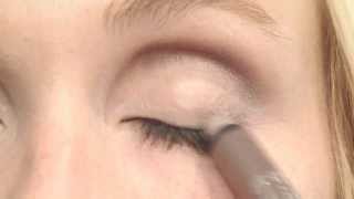 Lidschatten  MakeupTutorial  Douglas Beauty Academy [upl. by Evvy5]