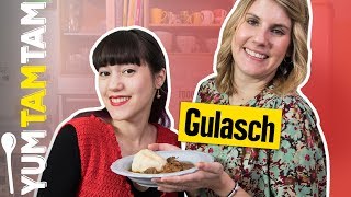 Ungarisches Gulasch  Mit Hefeknödeln  yumtamtam [upl. by Heigl433]