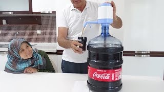 Coca Colaya DAMACANA Pompası Yaptık TAM BİR Hafta COLA İçtik HOWTO MAKE COCA COLA DISPENSER MACHINE [upl. by Kirsteni]