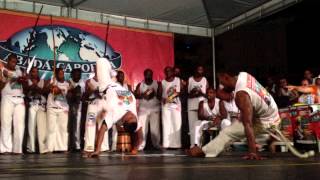 Abadá Capoeira  Jogos de verão 2014 [upl. by Trinity]