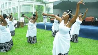 Rwandan Calture and tradition Dance Ruhura umutwe twibyinira imbyino nyarwanda [upl. by Akirea]